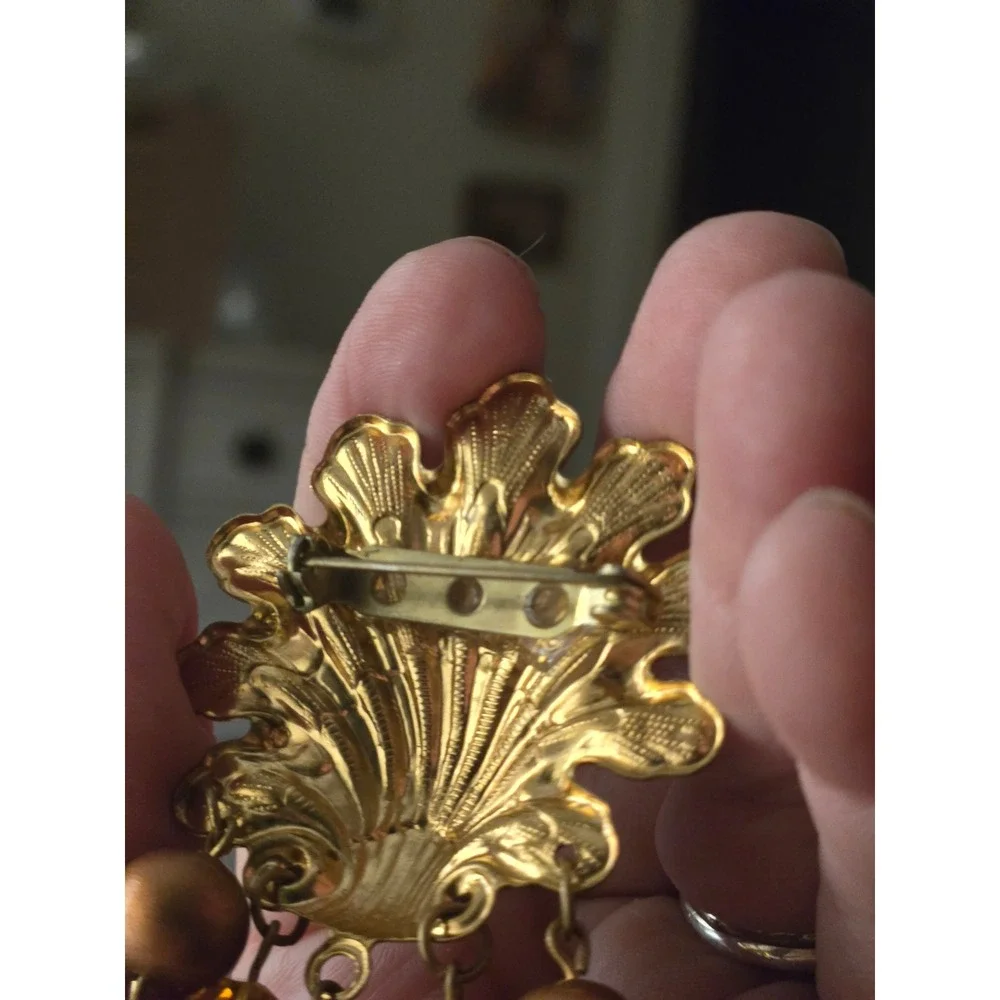 Fan-like Coquille Shell Brooch Tassells 1980s Vintage